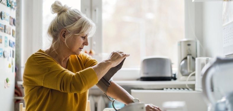 How to take blood pressure at home