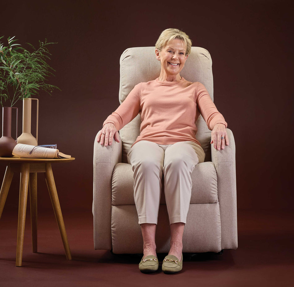 Freedom Foxcombe Single Motor Riser Recliner Chair