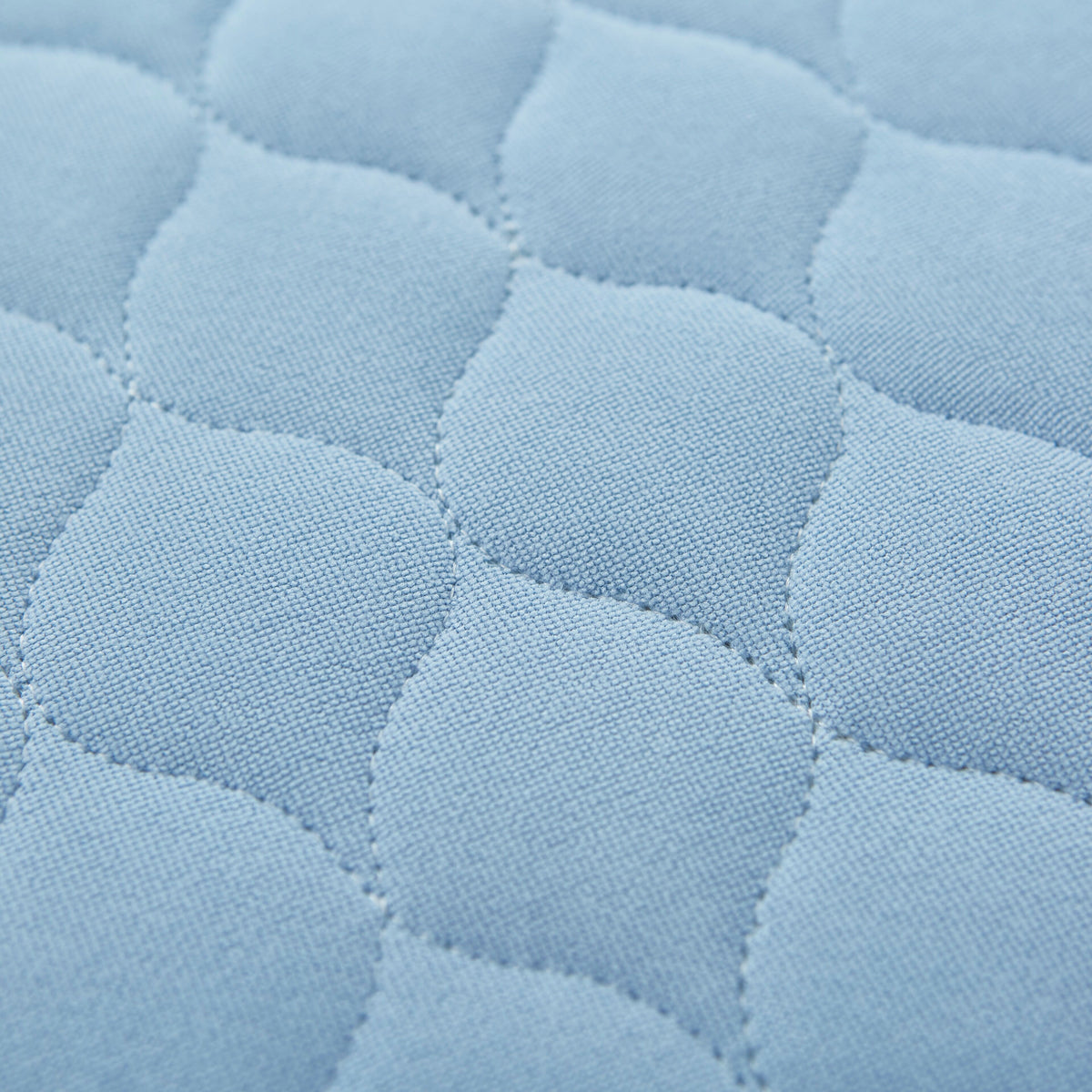 Diagram or packaging of Kylie Chair Pad highlighting dimensions or features.