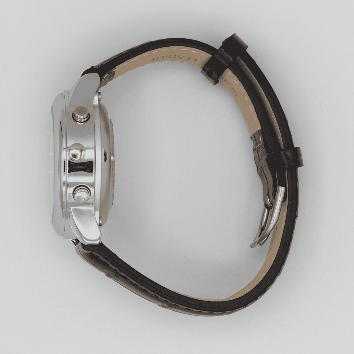 Lifestyle image of Lifemax Gents Talking Atomic Watch with Leather Strap being used in a real-life setting.