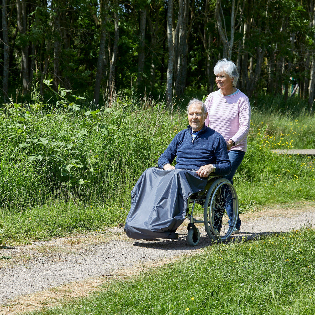 Image of NRS Freestyle Wheelchair Apron on a plain background.