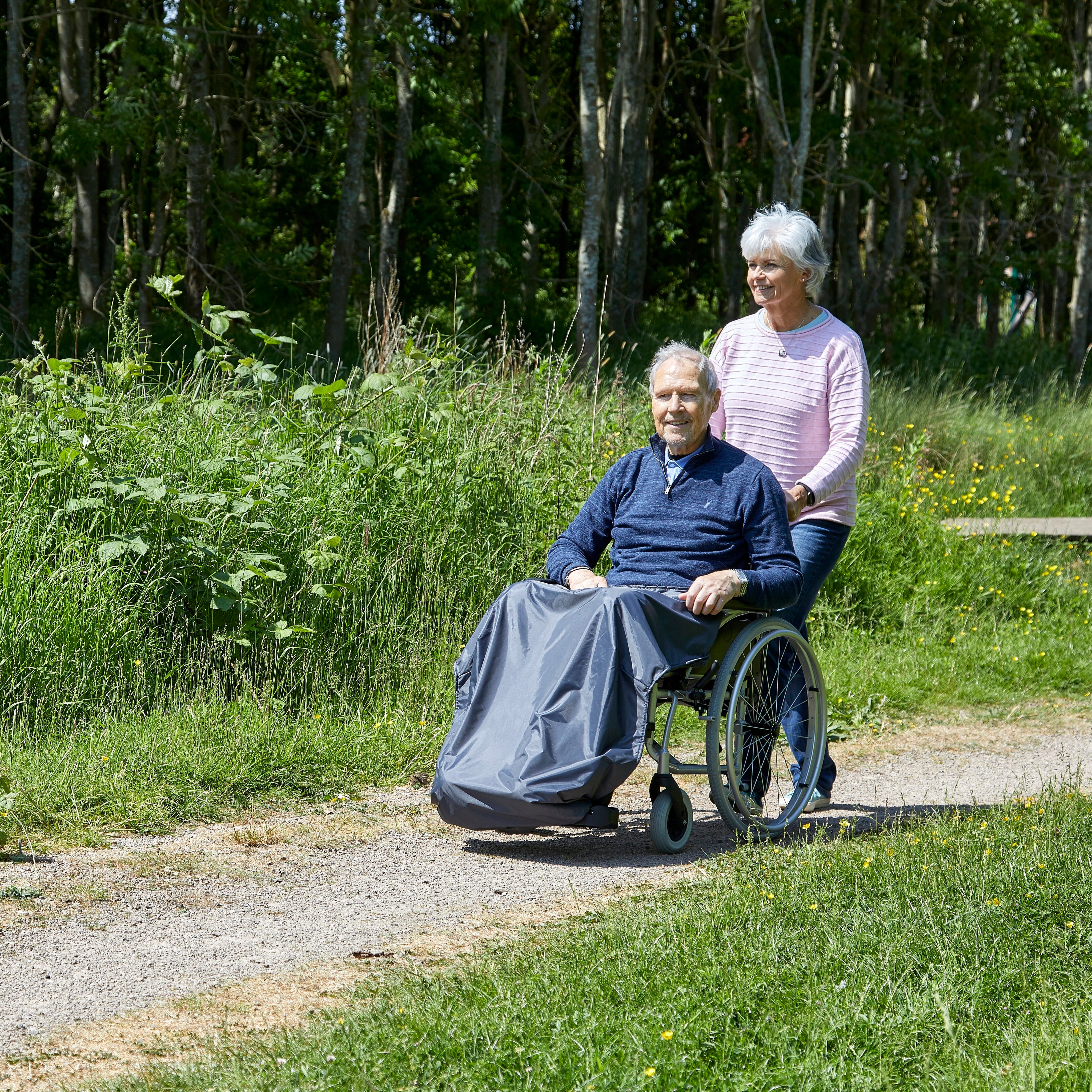 Image of NRS Freestyle Wheelchair Apron on a plain background.