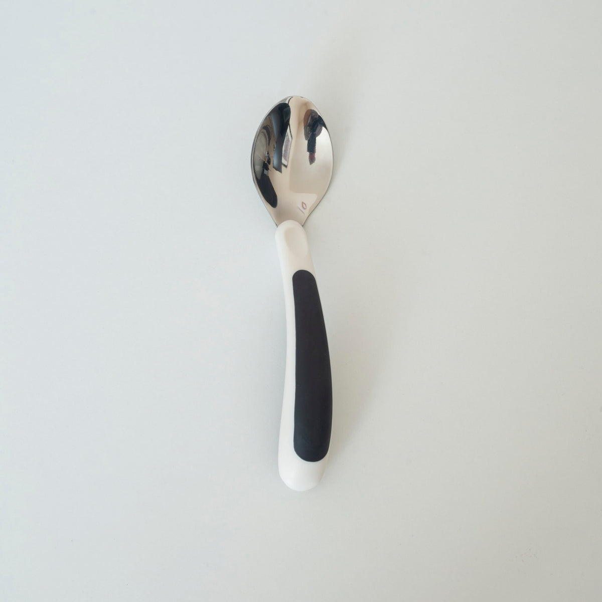 Image of NRS Kura Care Spoon on a plain background.