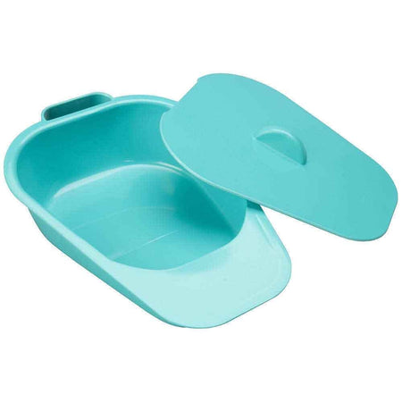 Image of NRS Selina Slipper Bed Pan with Lid on a plain background.