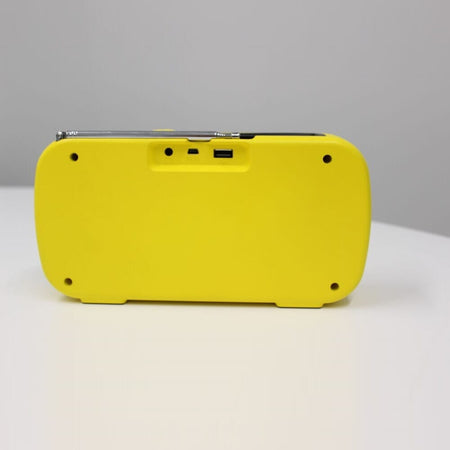 Diagram or packaging of Ravencourt Living Easy Music Player highlighting dimensions or features.