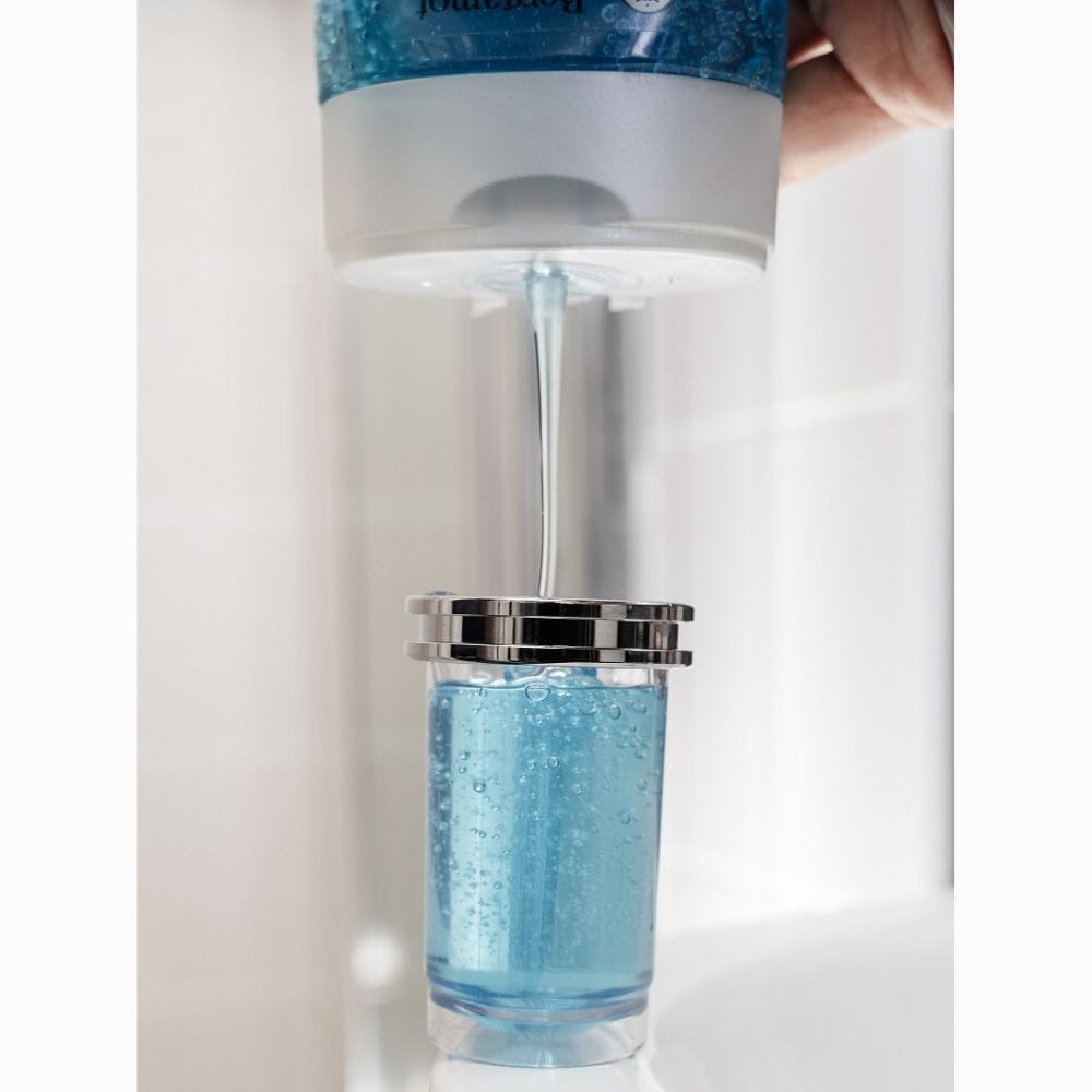 Diagram or packaging of ShowerSpaah Bubble Showerhead Set highlighting dimensions or features.