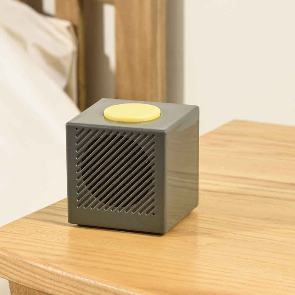 Alternative view of Talking Cube Clock, showing different angle or usage.