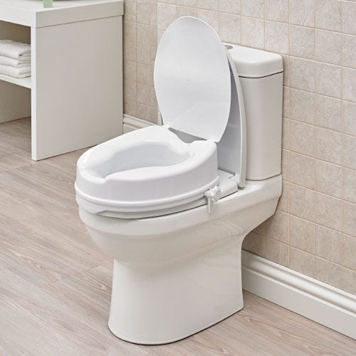 Reach Toilet Seat with Lid