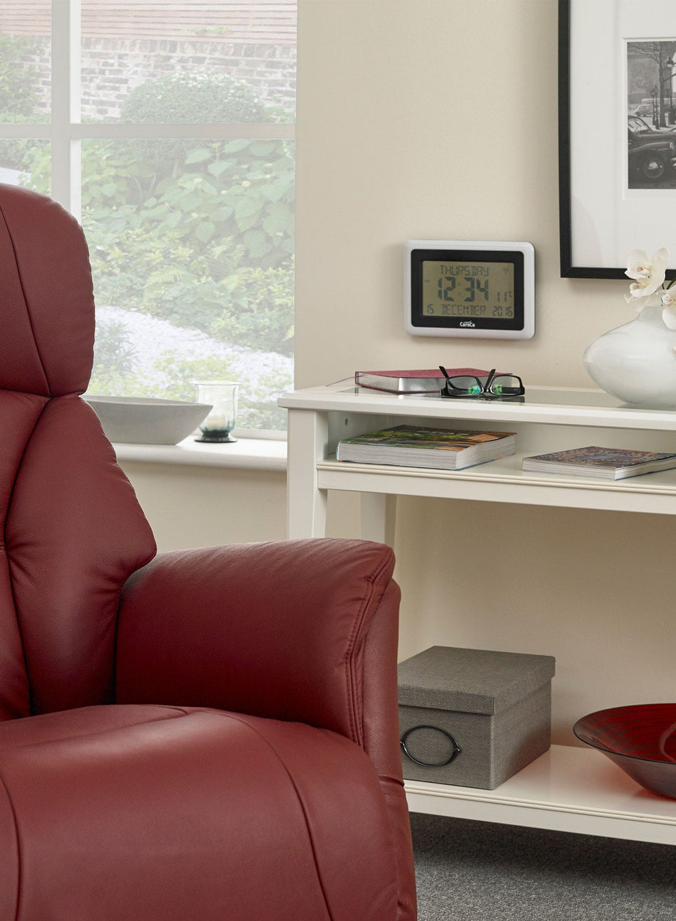 Clear Display LCD Clock